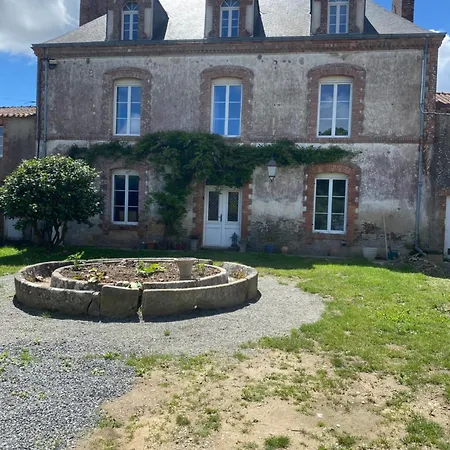 Ch1- Manoir Du Moulinier - Campagne - Calme - Petit-dej Inclus - Table D'hote Sur Reservation - Parking Gratuit