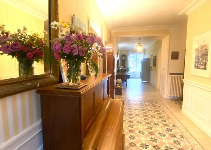 Ch1- Manoir Du Moulinier - Campagne - Calme - Petit-déj Inclus - Table D'hôte Sur Réservation - Parking Gratuit Couette-café